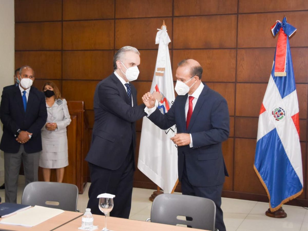 Luis Miguel De Camps García Toma Posesión Como Ministro De Trabajo